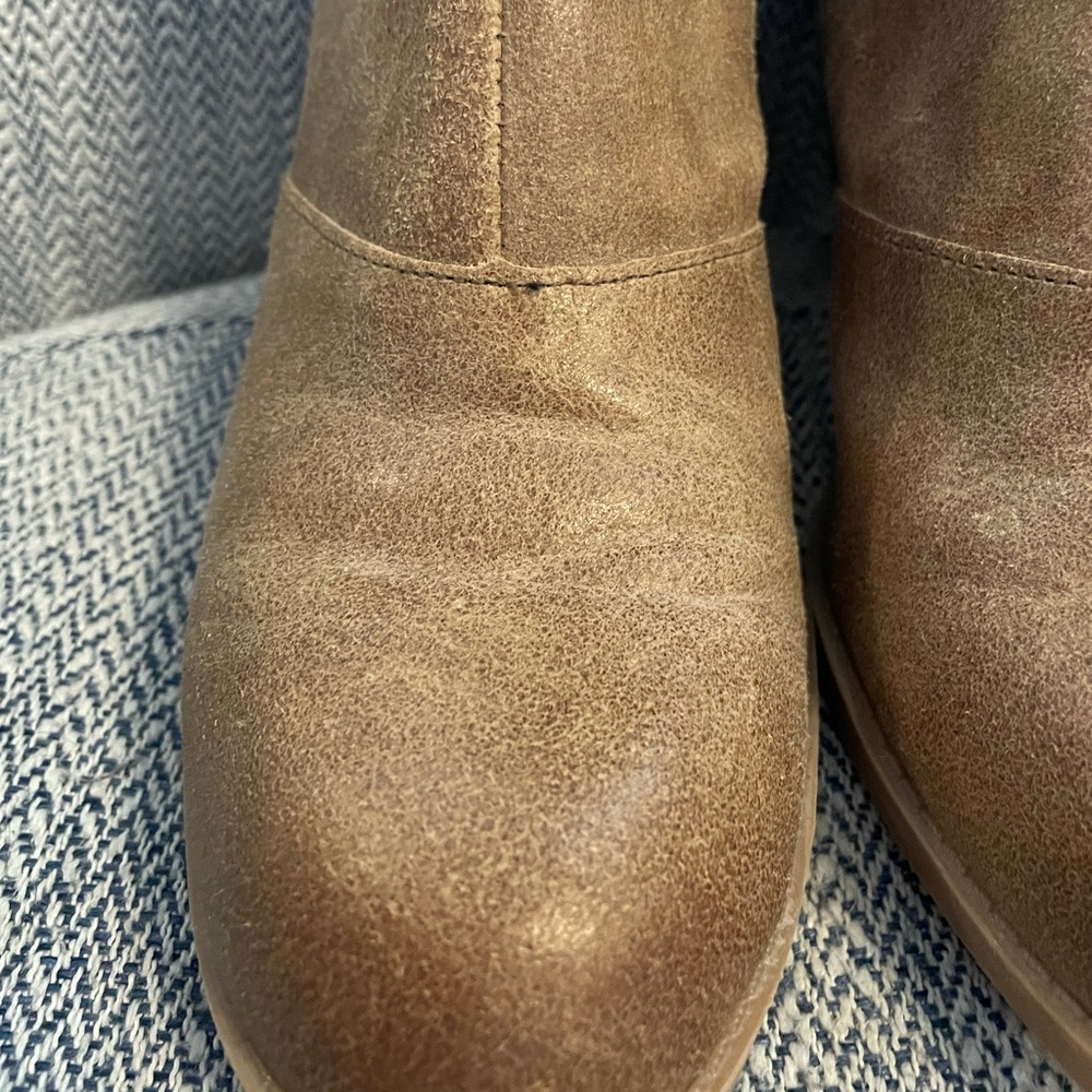 Dolce Vita Tan Heeled Booties - Picture 3 of 16